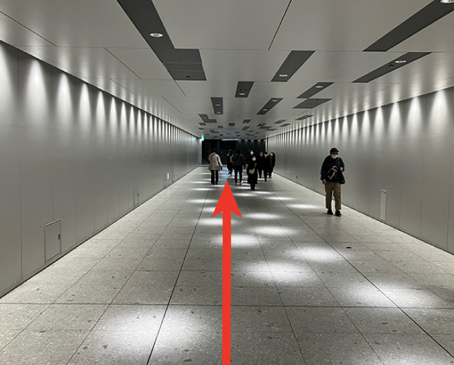 にしたんARTクリニックうめきた院へ駅から徒歩で向かう道順を説明した画像